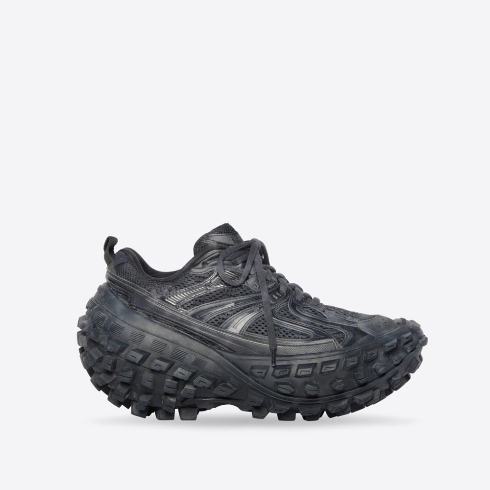MEN'S DEFENDER SNEAKER IN BLACK